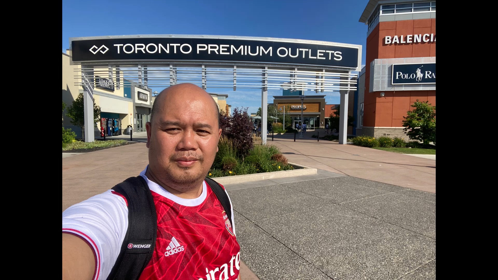 Toronto Premium Outlets - Hornby 🇨🇦