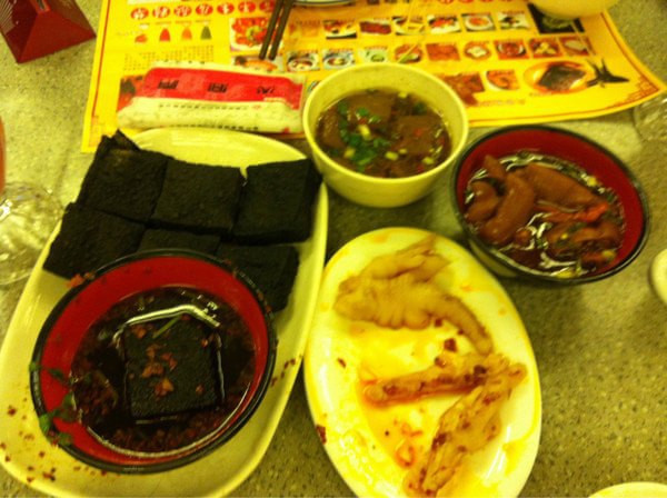 白银区“五一”假期消费热潮：本地游玩与美食成为新趋势德信娱乐