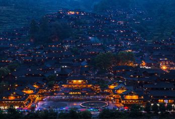 西江千户苗寨一日游【独立包车，旅途无忧！品质保障】【精选十年驾龄老司机全程管家式服务，让您放心游玩没有后顾之忧】