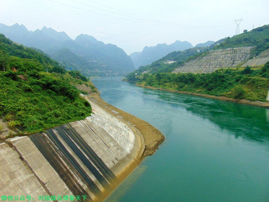 深入世界最高大壩龍灘水電站獵奇---天峨遊(1)