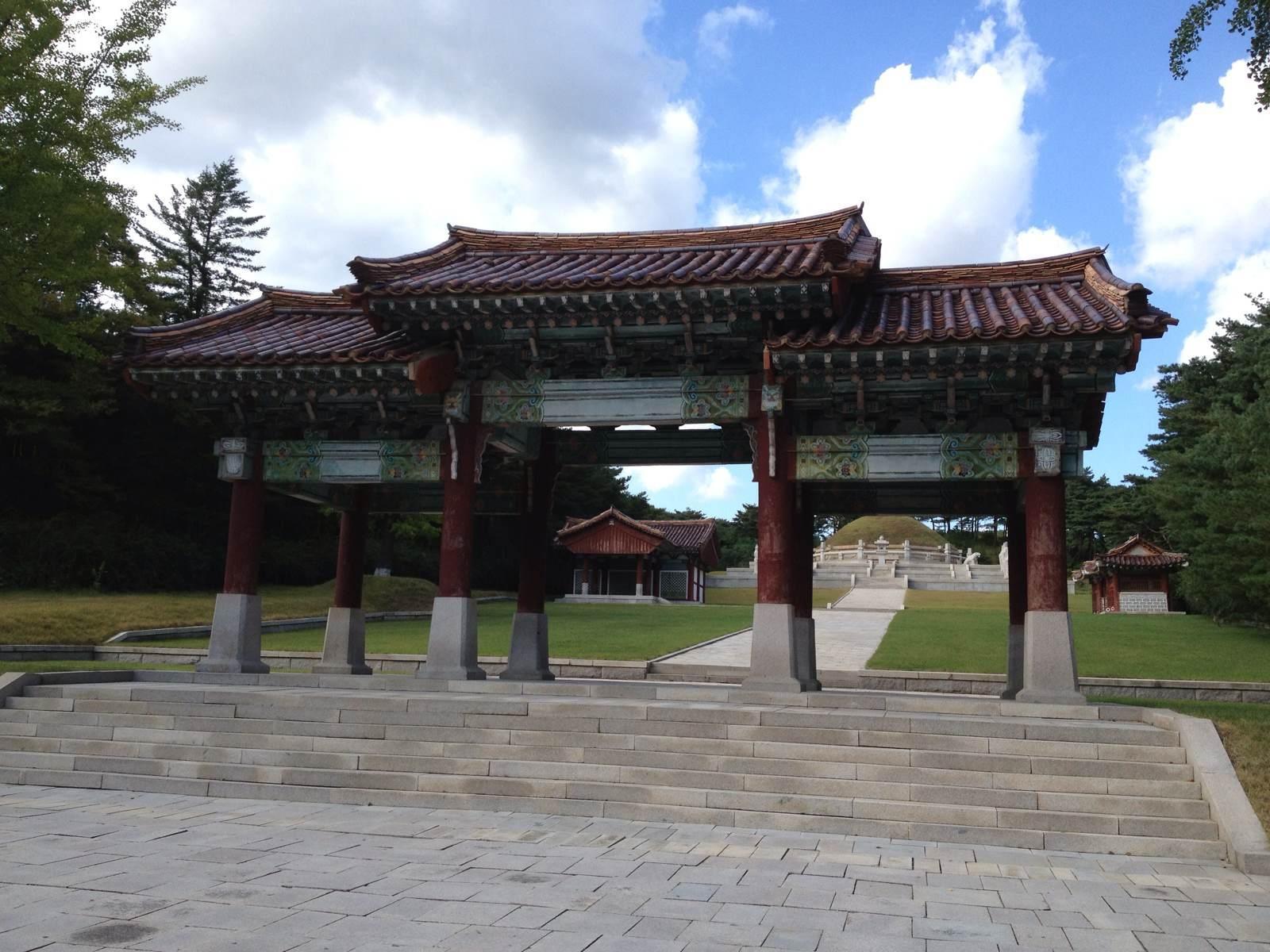 三道门这样造的是非常好,但是有没有想过,老板姓现在是过的怎么样的