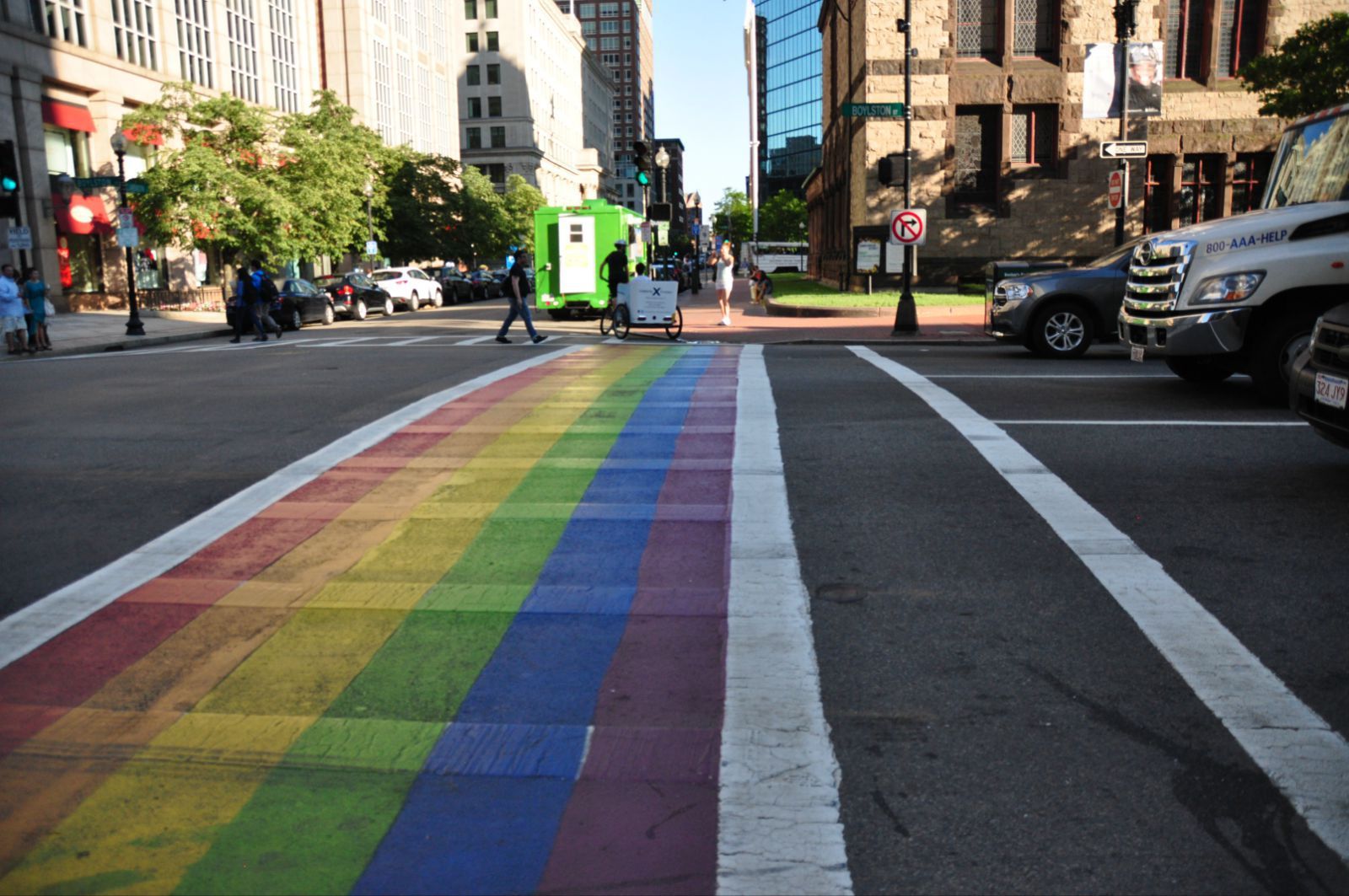 柳荫地:美东一路扫城