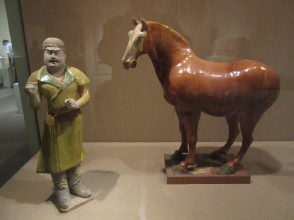 唐三彩丝绸之路上的胡商.