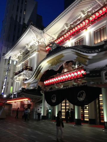 位于银座的歌舞伎座,平时有歌舞伎演出,但是经常一票难求 银座