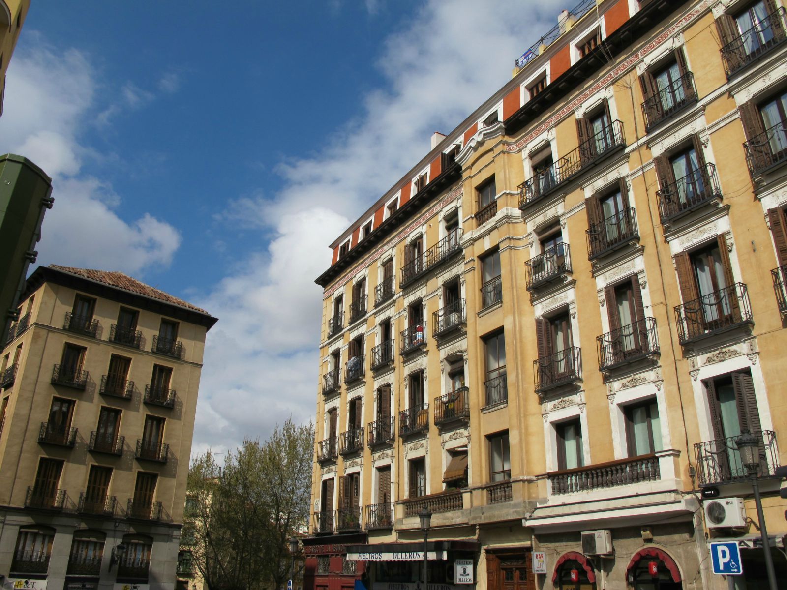 马德里:春天里.