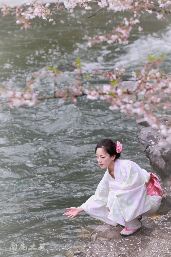 樱花季,国内妹子该不该穿和服 - 日本游记攻略