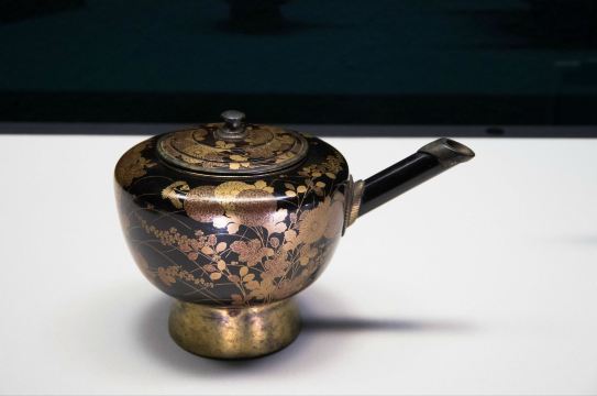 所以下图中所有的刀都标有"国宝"或者"重要文物"的称号,这让我想起了