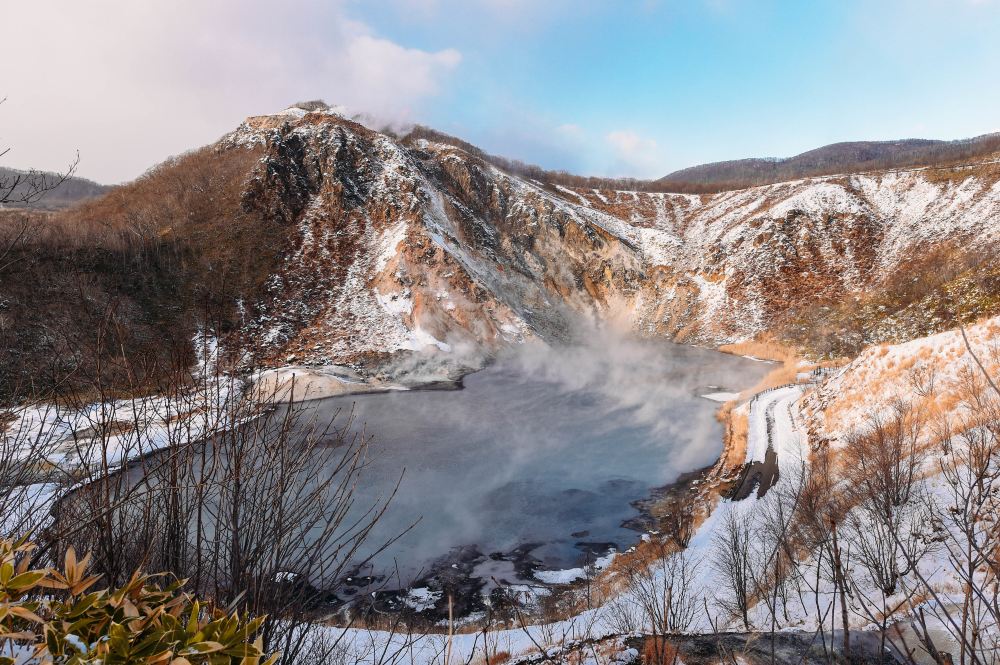 日本北海道登别地狱谷+登别温泉镇+室兰地球岬+洞爷湖一日游【正规绿牌车 札幌接送 中文服务】线路推荐【携程玩乐】