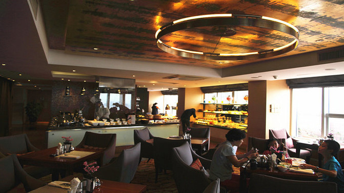 周末的时候,我和老爸老妈去深圳马哥孛罗好日