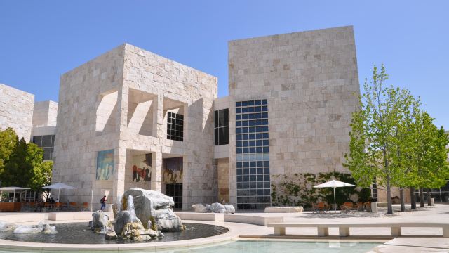 由美国石油大亨保罗·盖蒂捐款兴建,是世界上最大的私人艺术博物馆