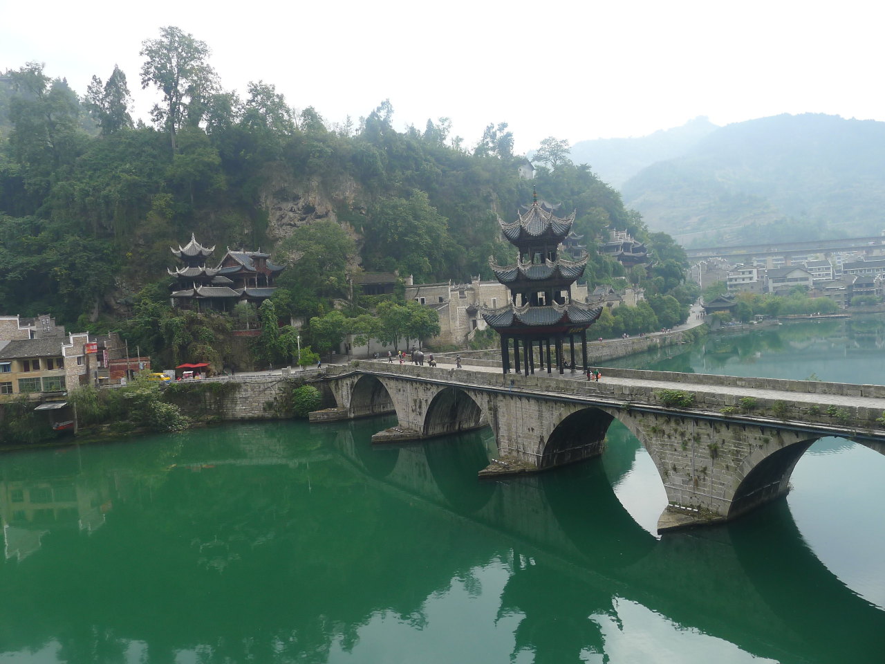风雨桥 镇远白昼的景