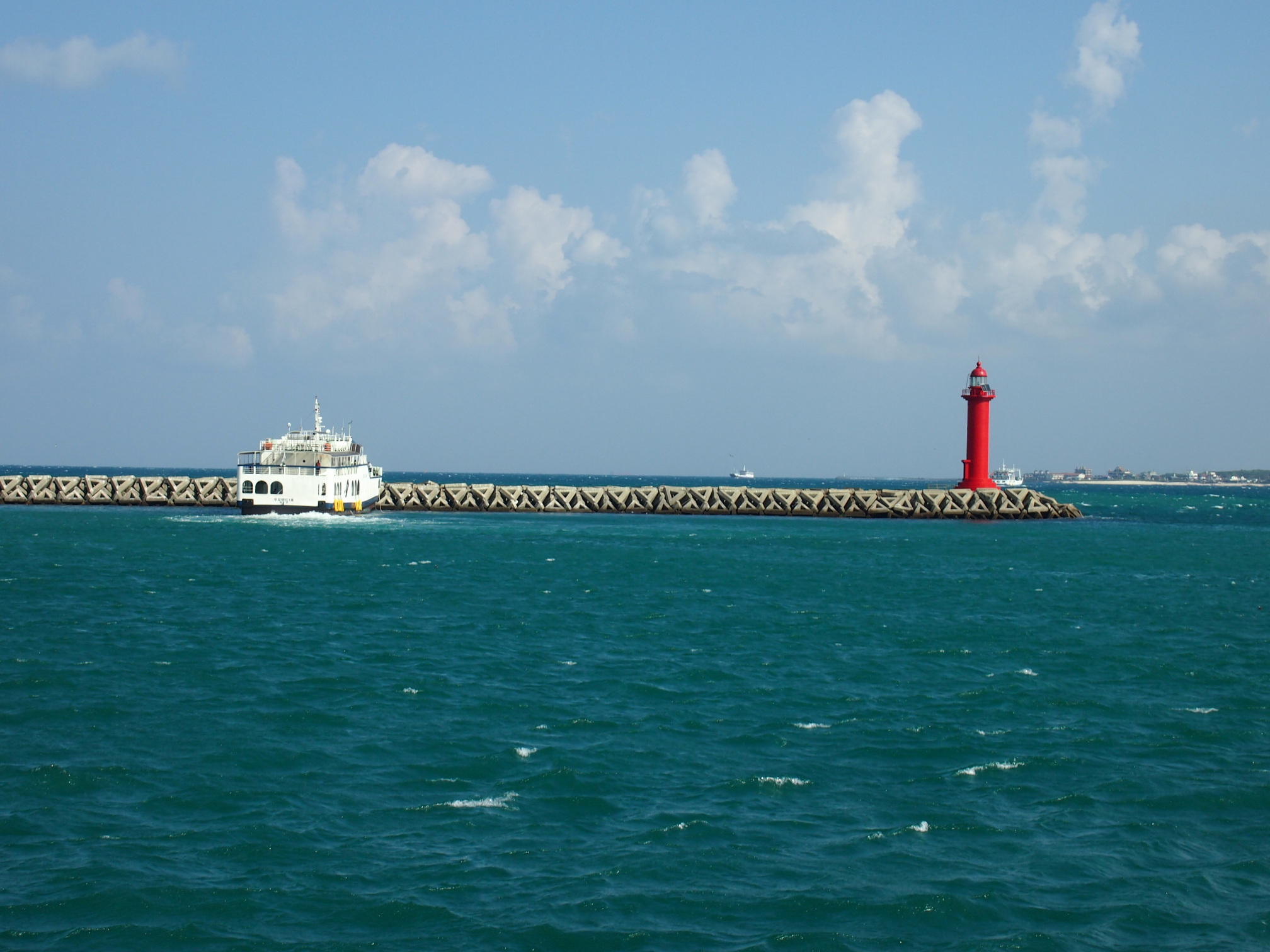 红色的灯塔 牛岛