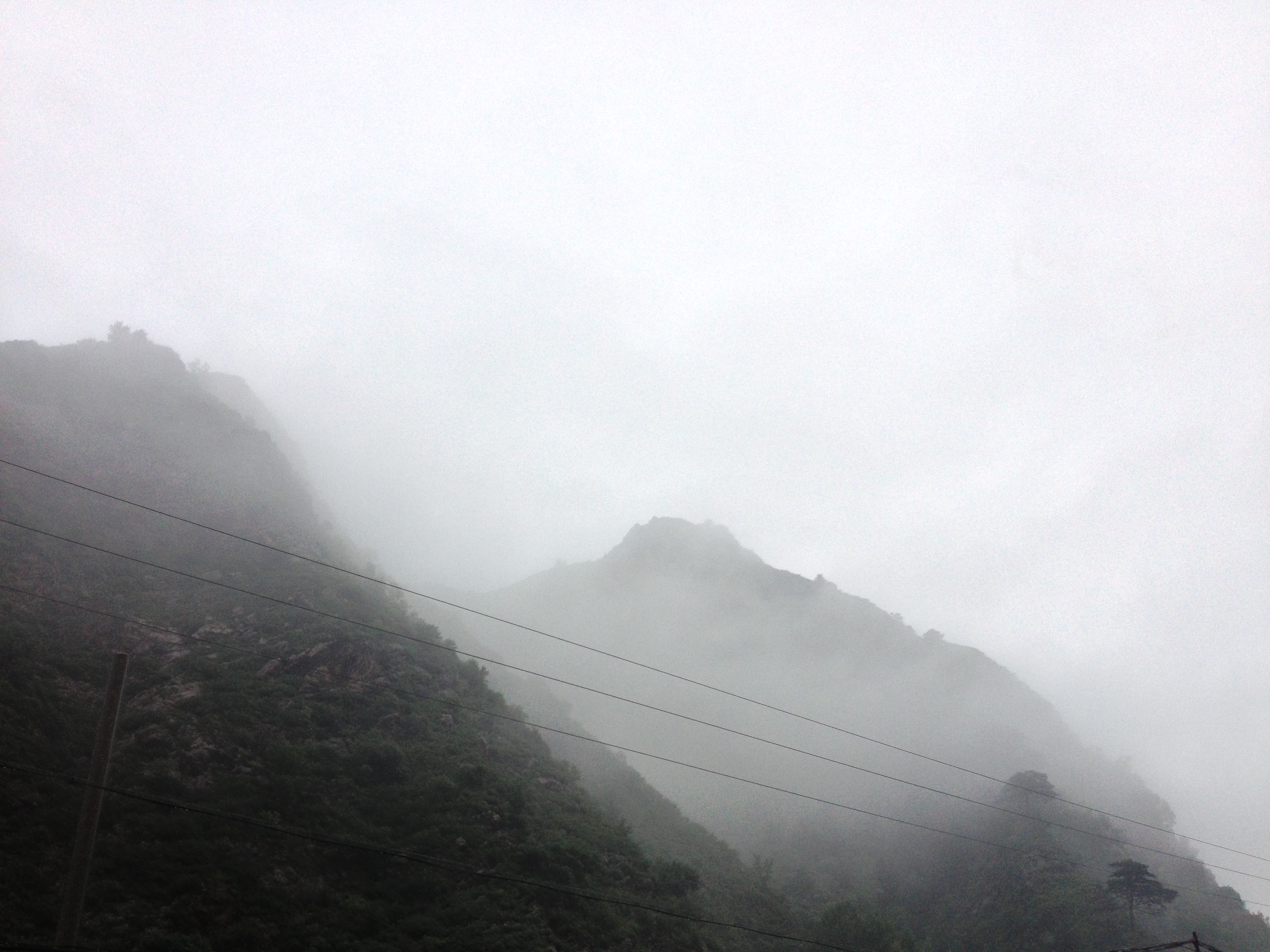 雾中风景. 五台山