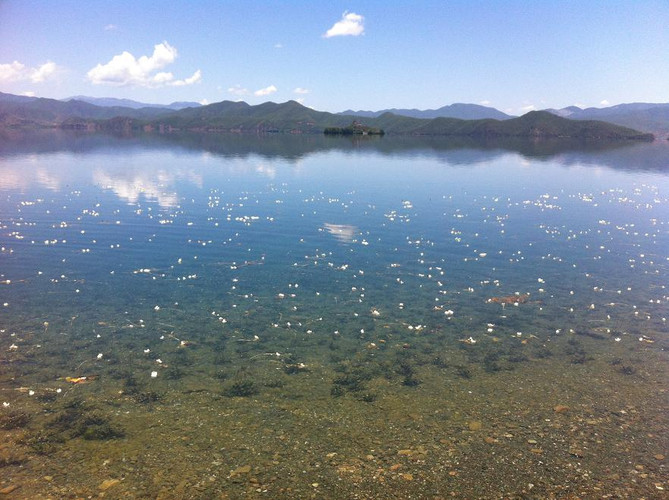 瀘沽湖:水性楊花的眼淚