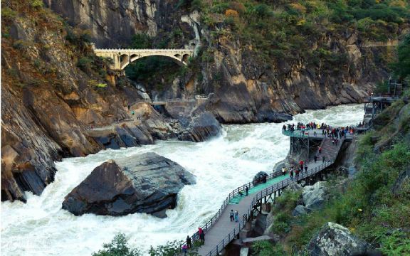 丽江 香格里拉 虎跳峡 普达措国家公园2日1晚跟团游