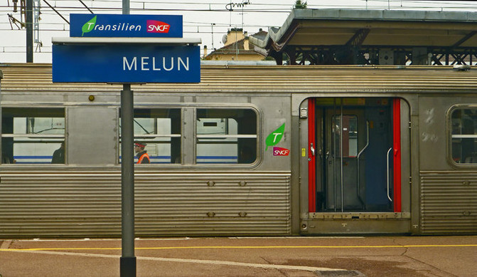 五天走巴黎 手持VISIT PASS + 地铁图 - 巴黎游