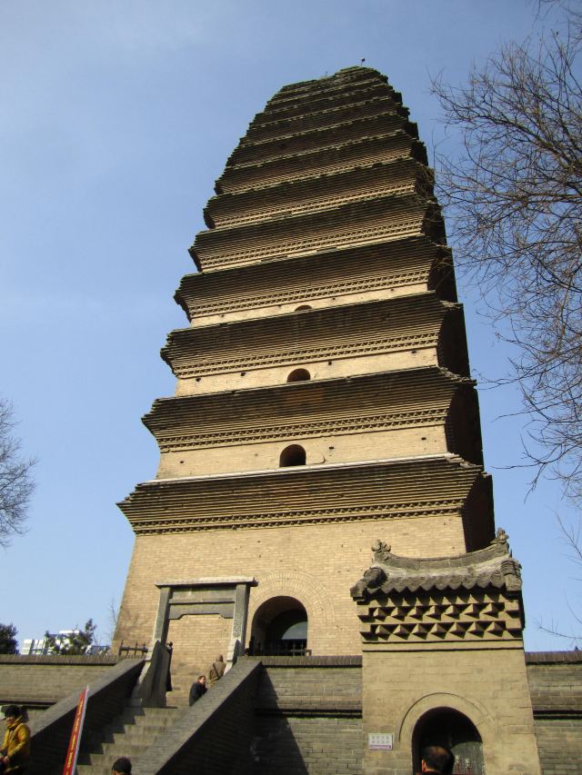 唐代佛塔,是唐代长安城保留至今的标志性建筑,有意思的是无顶.