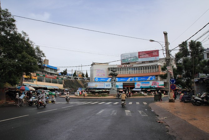 2500公里10天全程坐客车的背包越南穷游详细